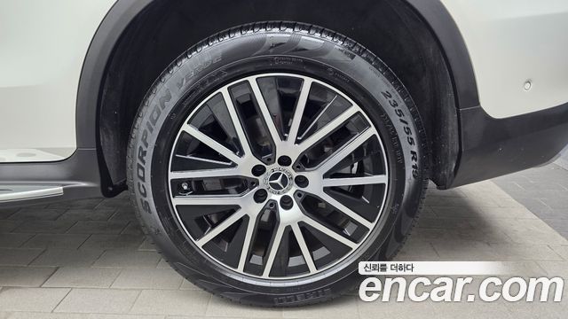 Mercedes-Benz GLC-Class GLC220 d 4MATIC