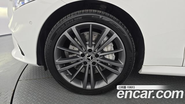 Mercedes-Benz CLS-Class CLS400d 4MATIC