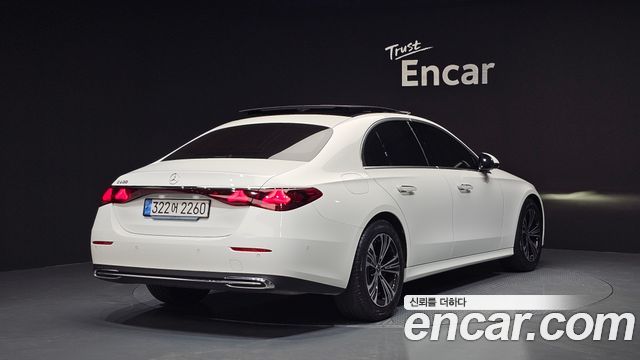 Mercedes-Benz E-Class E200 Avantgarde