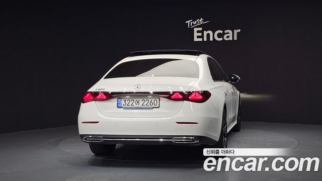 Mercedes-Benz E-Class E200 Avantgarde