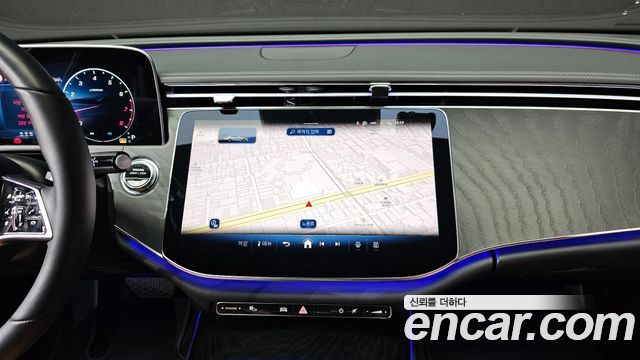 Mercedes-Benz E-Class E200 Avantgarde