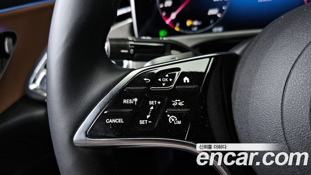 Mercedes-Benz E-Class E200 Avantgarde