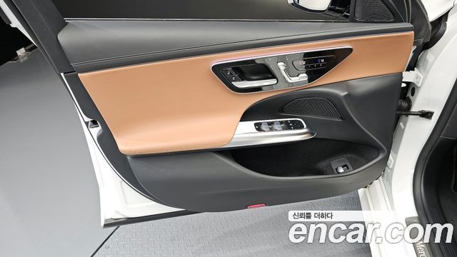 Mercedes-Benz E-Class E200 Avantgarde