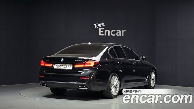 BMW 5-Series 523d xDrive Luxury