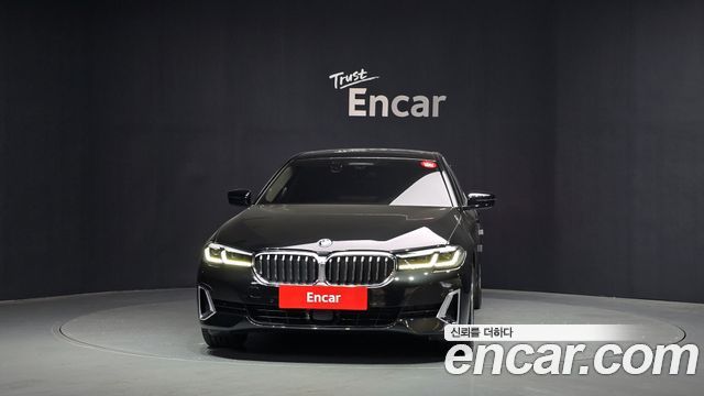 BMW 5-Series 523d xDrive Luxury