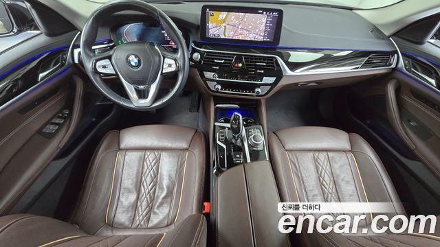 BMW 5-Series 523d xDrive Luxury