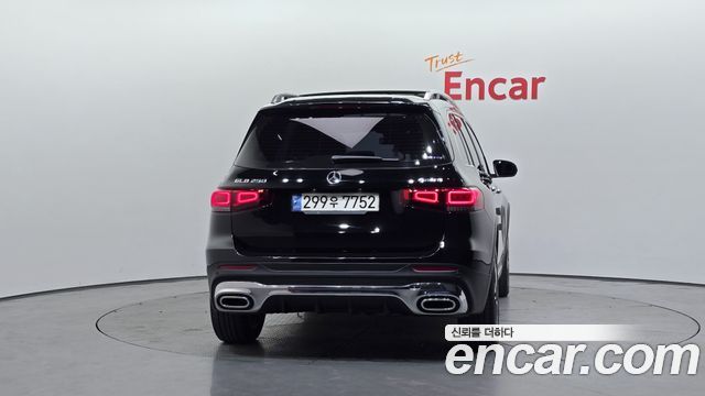 Mercedes-Benz GLB-Class GLB250 4MATIC