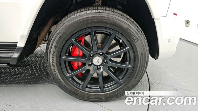 Mercedes-Benz G-Class AMG G63