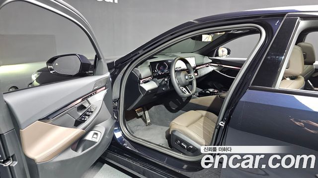 BMW 5-Series 520i M Sport