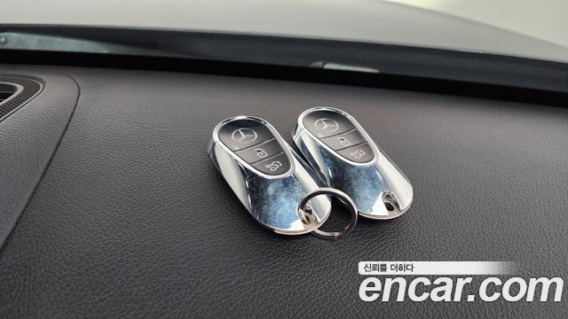 Mercedes-Benz S-Class S500L 4MATIC