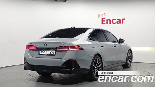 BMW 5-Series 530i xDrive M Sport