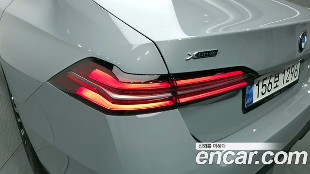 BMW 5-Series 530i xDrive M Sport