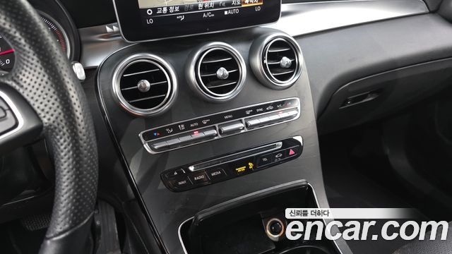 Mercedes-Benz GLC-Class GLC300 4MATIC