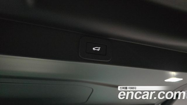 Land Rover Range Rover D350 Autobiography Long Wheel Base