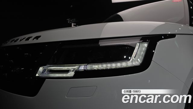 Land Rover Range Rover D350 Autobiography Long Wheel Base