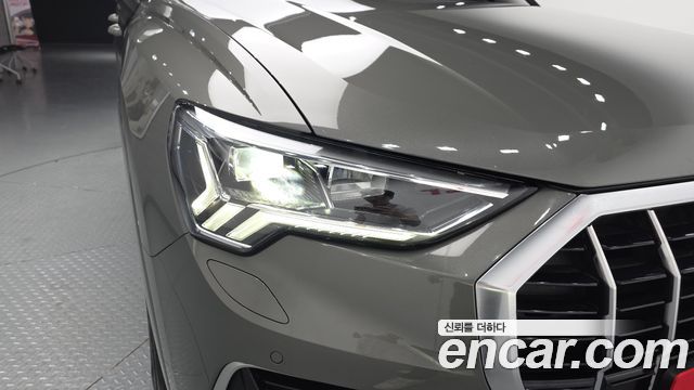 Audi Q3 35 TDI Premium