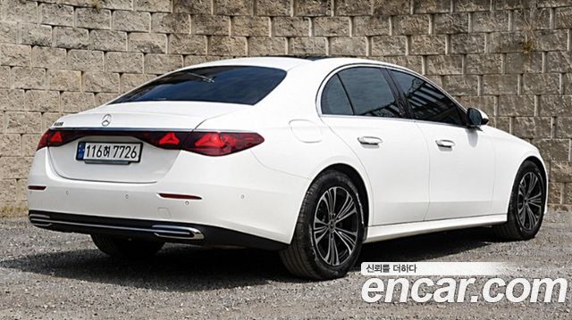 Mercedes-Benz E-Class E200 Avantgarde