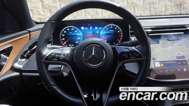 Mercedes-Benz E-Class E200 Avantgarde