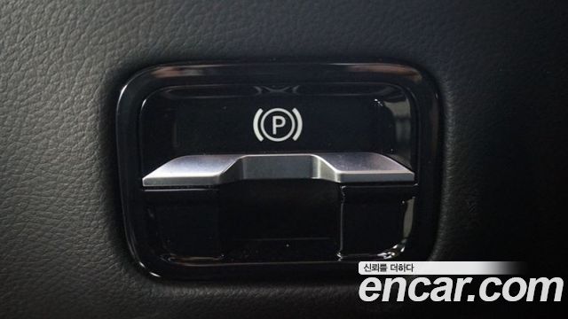 Mercedes-Benz E-Class E200 Avantgarde