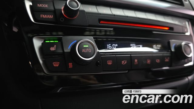 BMW 3-Series 320i M Sport Shadow