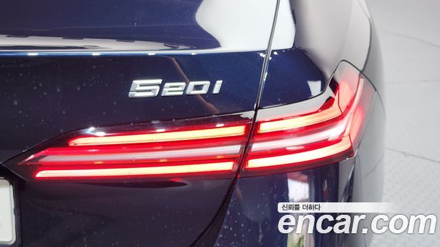 BMW 5-Series 520i M Sport