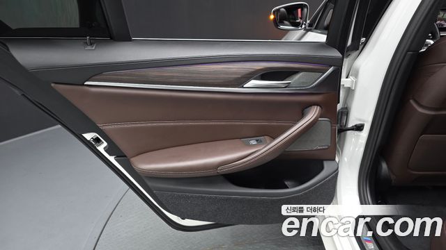 BMW 5-Series 520i M Sport