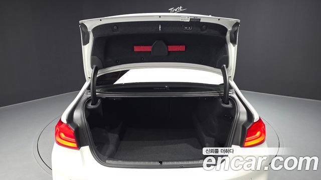 BMW 5-Series 520i M Sport