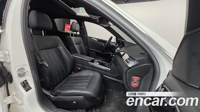 Mercedes-Benz E-Class E220 Bluetec Avantgarde