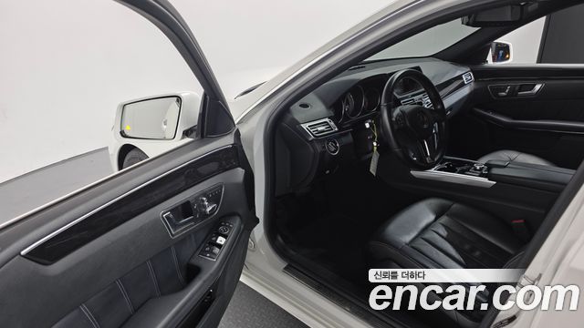 Mercedes-Benz E-Class E220 Bluetec Avantgarde