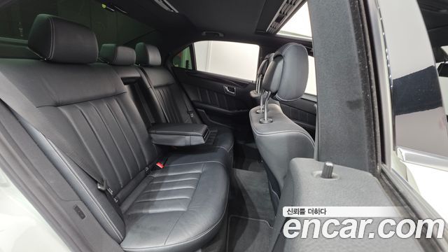 Mercedes-Benz E-Class E220 Bluetec Avantgarde