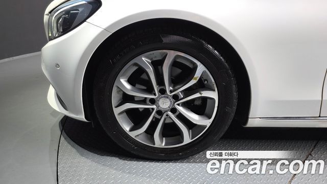 Mercedes-Benz C-Class C220 d Avantgarde