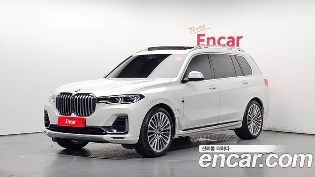 BMW X7 xDrive 40i Design Pure Excellence 6-Seater