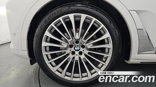 BMW X7 xDrive 40i Design Pure Excellence 6-Seater