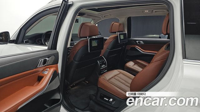 BMW X7 xDrive 40i Design Pure Excellence 6-Seater