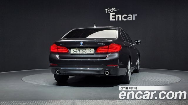 BMW 5-Series 520d xDrive Luxury Plus