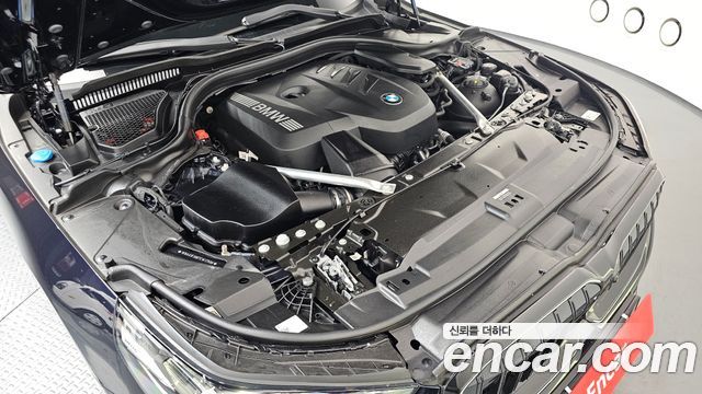 BMW 5-Series 530i xDrive M Sport