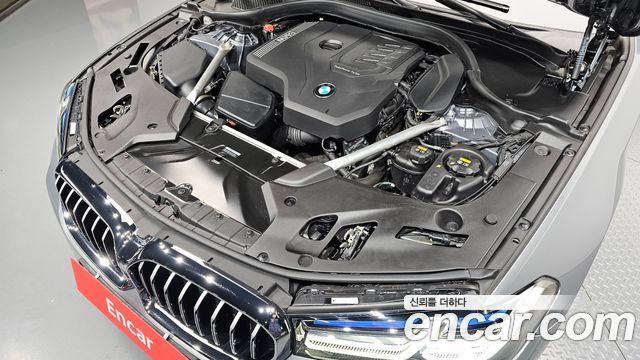 BMW 5-Series 530i M Sport Package