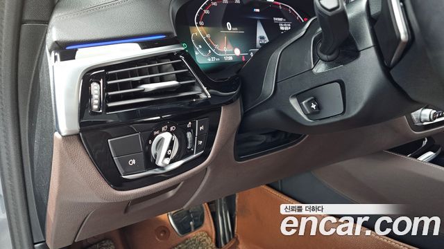 BMW 5-Series 530i M Sport Package