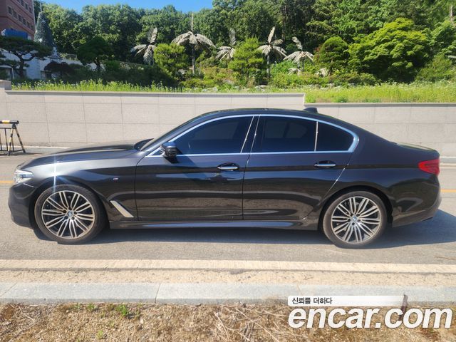 BMW 5-Series 530i M Sport Package Plus