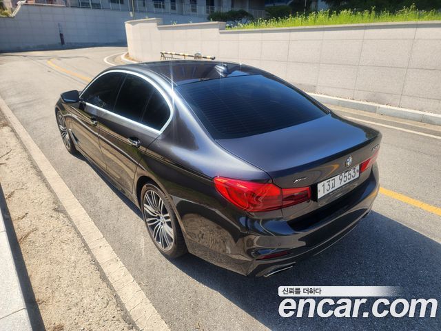 BMW 5-Series 530i M Sport Package Plus