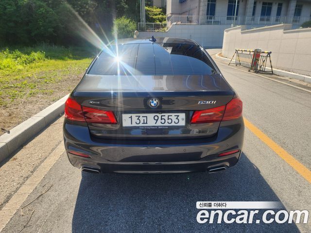 BMW 5-Series 530i M Sport Package Plus
