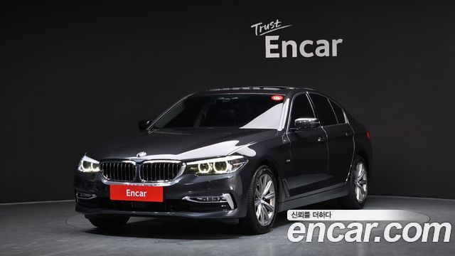 BMW 5-Series 520i Luxury