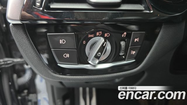 BMW 5-Series 520i Luxury