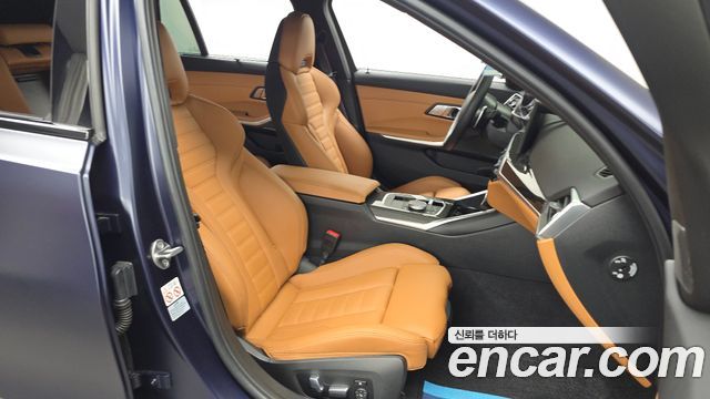 BMW 3-Series M340i xDrive Touring Pro FIrst Edition