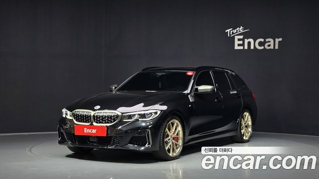 BMW 3-Series M340i xDrive Touring Performance