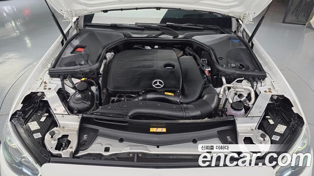 Mercedes-Benz E-Class E350 4MATIC AMG Line