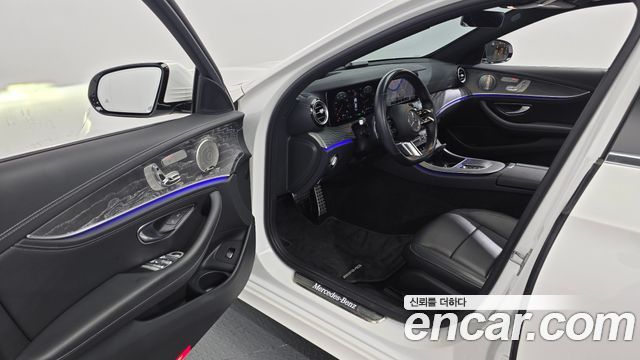 Mercedes-Benz E-Class E350 4MATIC AMG Line