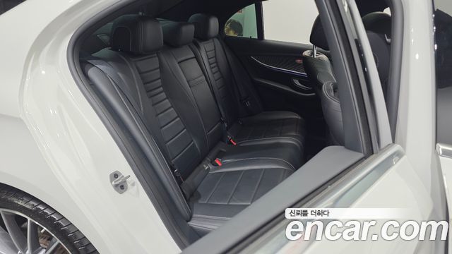 Mercedes-Benz E-Class E350 4MATIC AMG Line