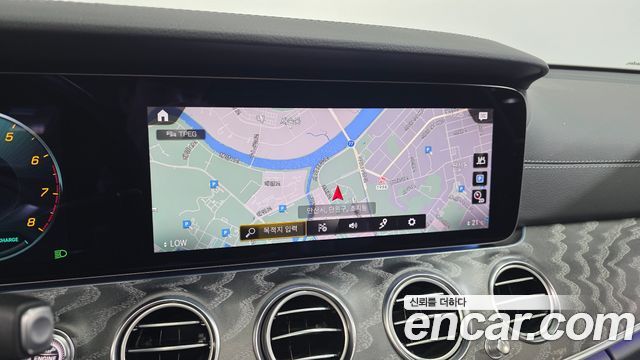 Mercedes-Benz E-Class E350 4MATIC AMG Line