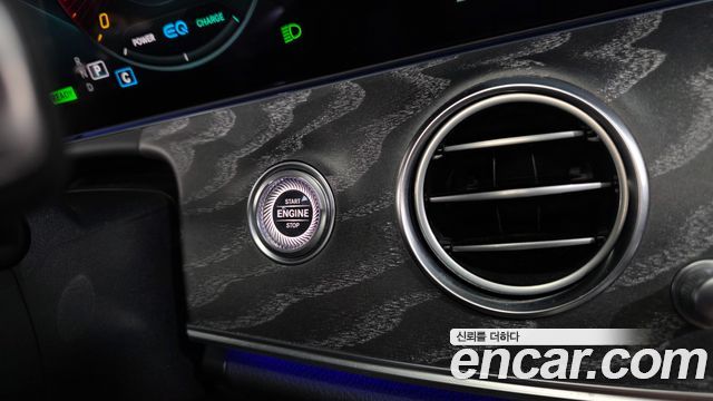 Mercedes-Benz E-Class E350 4MATIC AMG Line